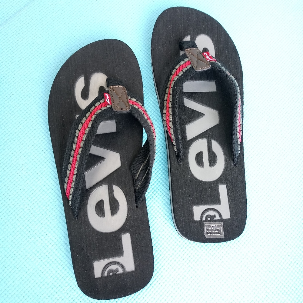 NEW Levi's Kyle Men's Sandals Size XL ( 12 - 13 )